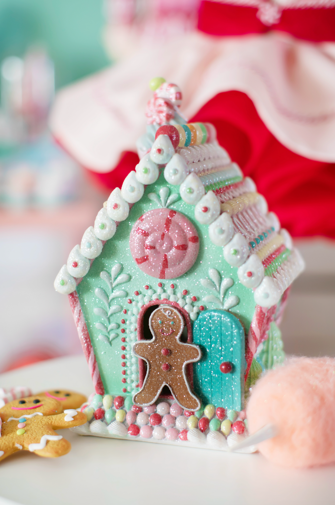 LED LIGHTED COOKIE HOUSE