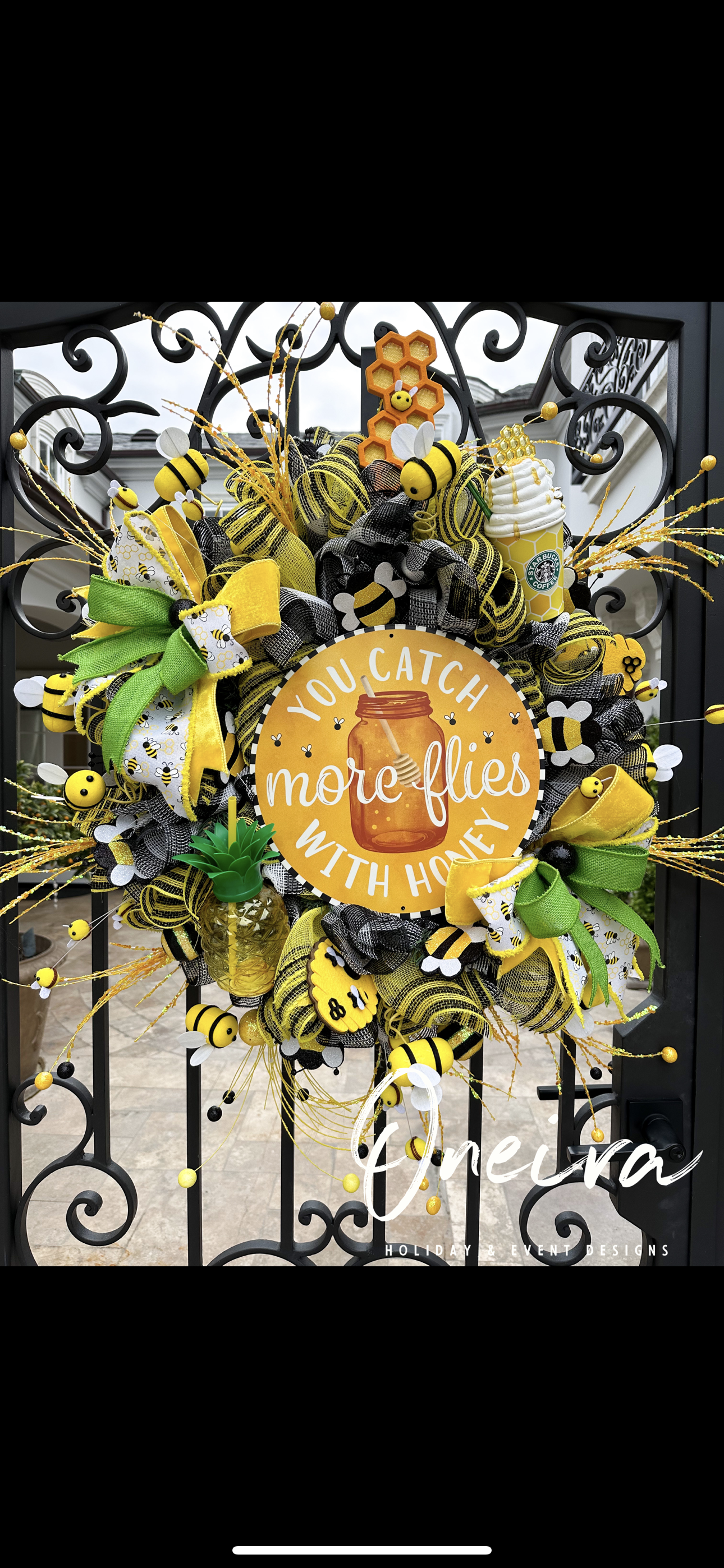 You catch more flies with honey wreath